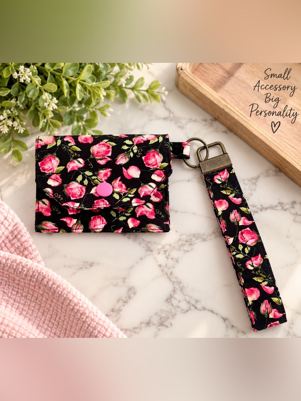 🌸 Handcrafted Card Holder with Matching Wristlet – Multiple Patterns Available 🌸